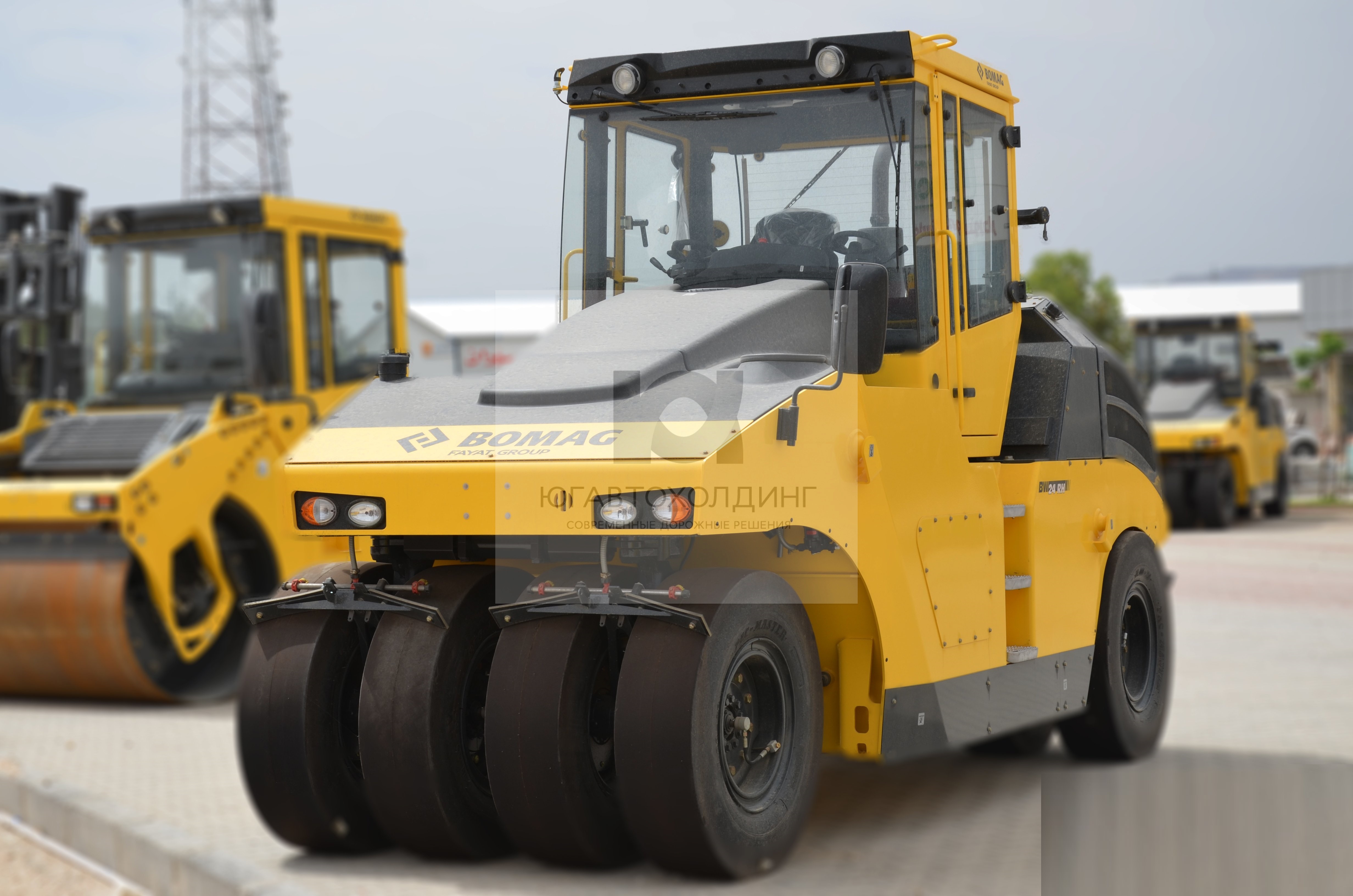 Аренда катка. Бомаг BW 24 rh. Каток дорожный Bomag BW 24 rh. Каток Bomag BW 24.. Пневмоколесный каток Bomag BW 24 rh.